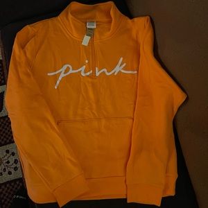 Victoria’s Secret PINK NWT half zip sweatshirt Size XXL (fits more like an XL)